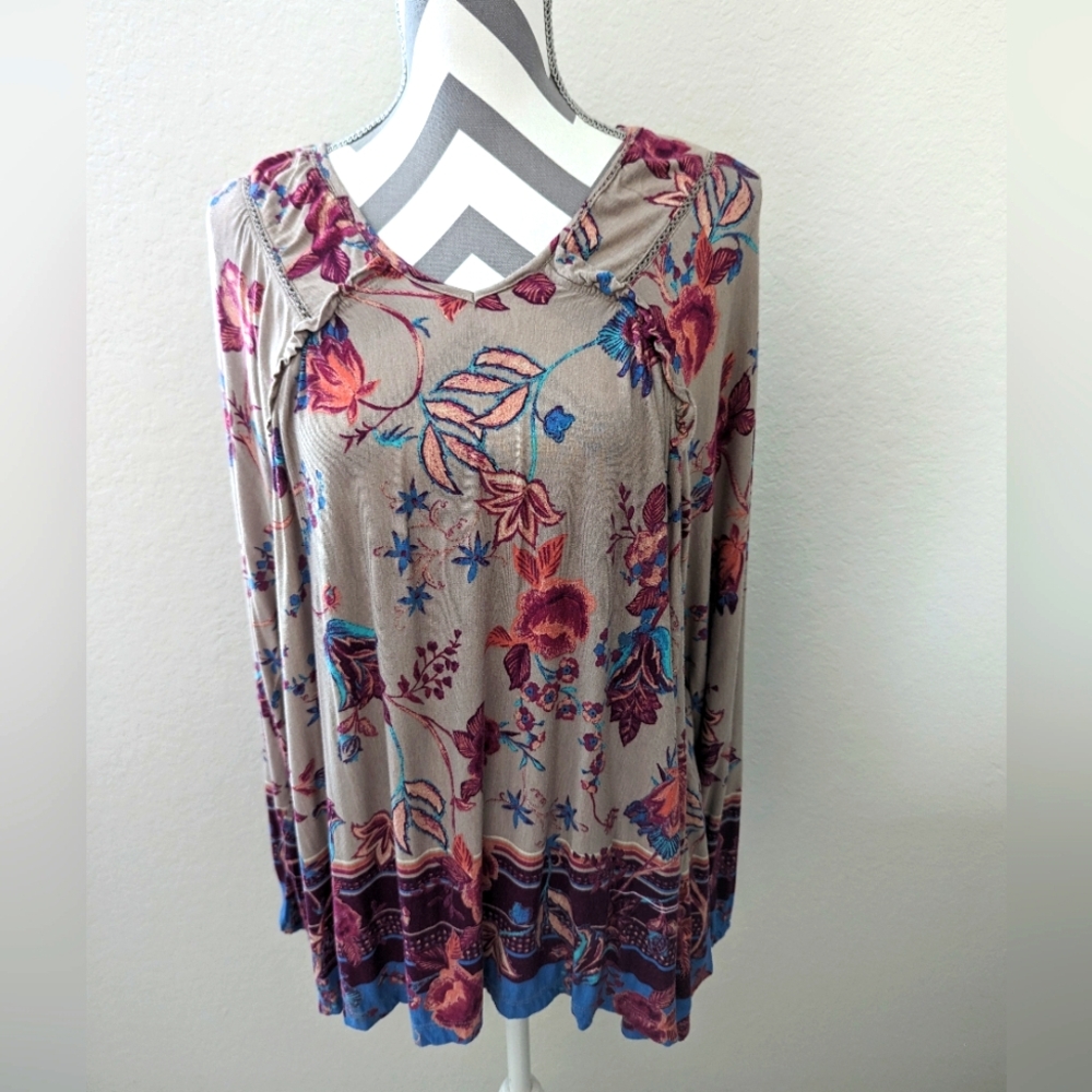 Lovely Taupe Jersey Top with Floral Print